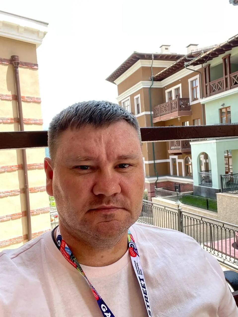 Виктор Белый